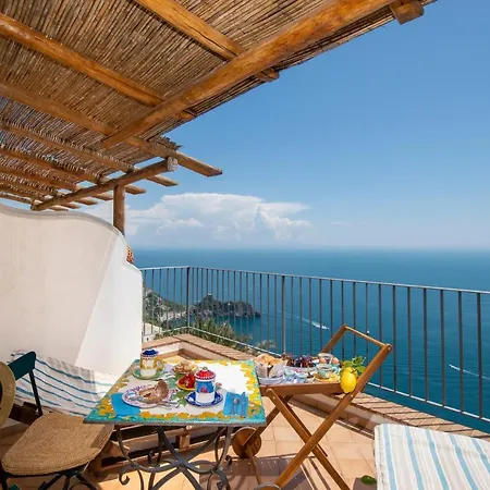 Amalfi Guest house 3*